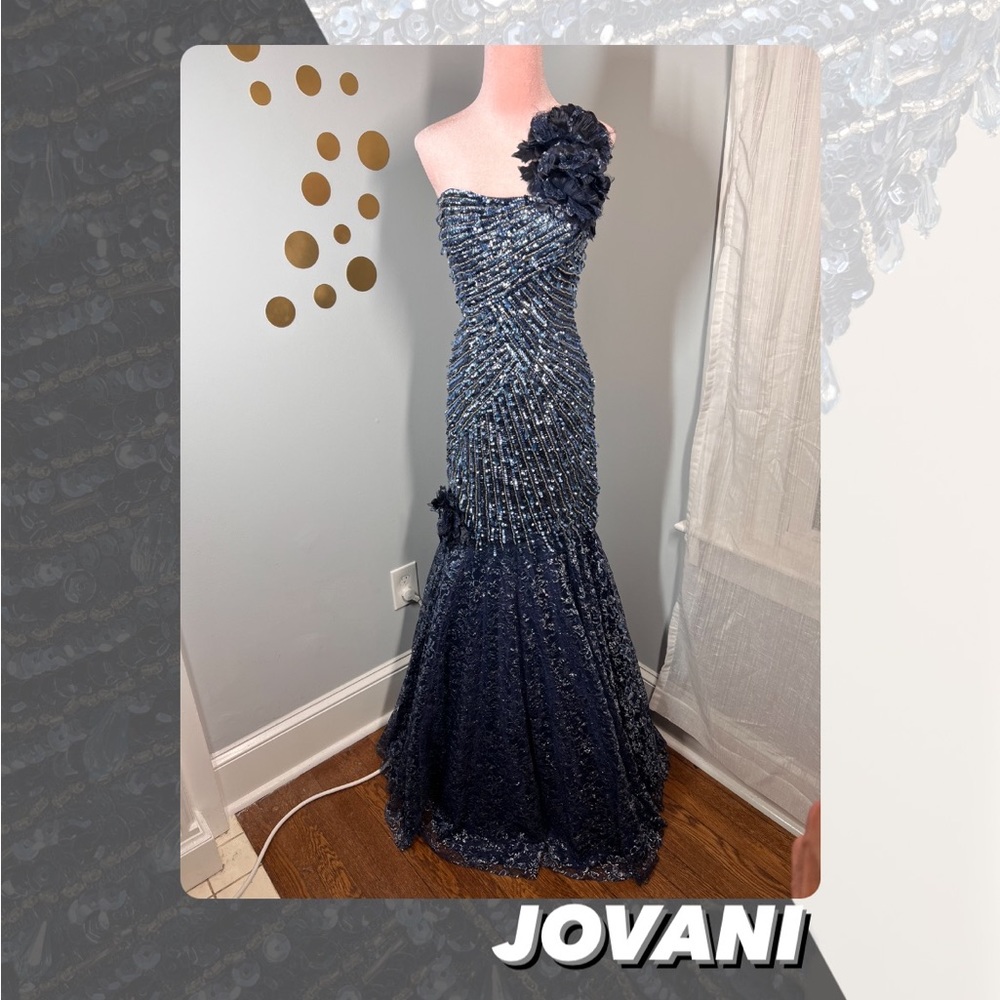 NWT Jovani Lace And Sequin Mermaid Gown - Picture 1 of 16